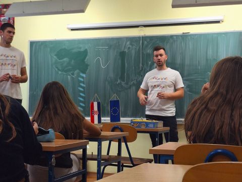 Nikola Tesla Network - Održane STEM radionice u Osnovnoj školi “Vladimir Nazor” u Dugoj Resi 24. listopada 2025.