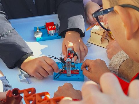 Nikola Tesla Network - Znanost oživjela u Gračacu kroz „Tesla&STEM“ događaj!