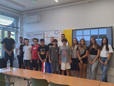 Nikola Tesla Network - Održane STEM radionice u Gospiću za djecu osnovnoškolskog uzrasta od 25. do 28. 8.